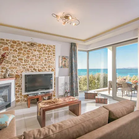 Aphrodite Beachfront Kato Gouves